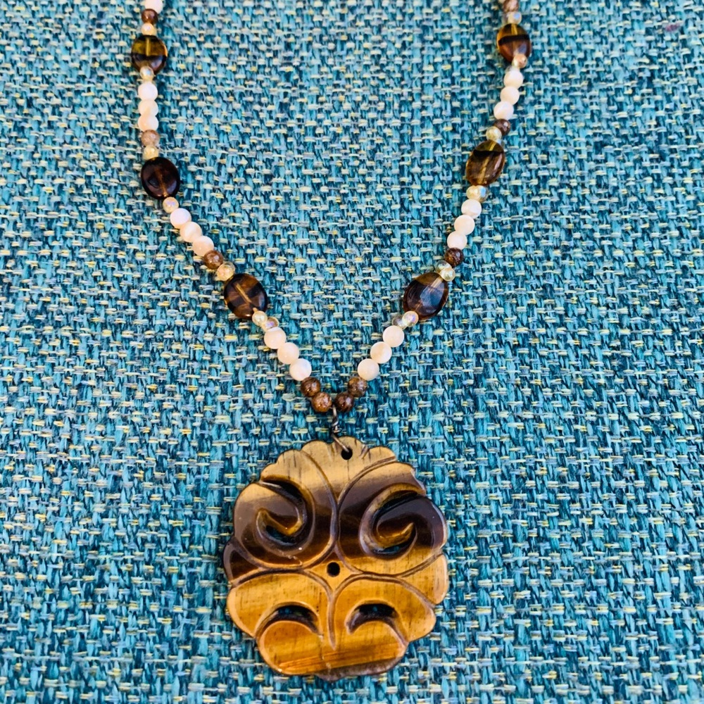 🤎 Beautiful handmade necklace! 🤎